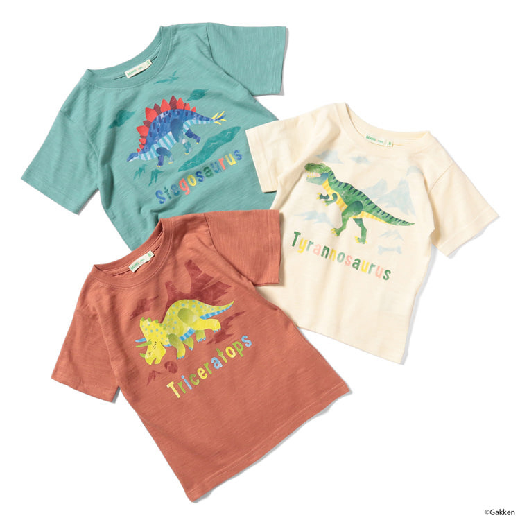 ARで恐竜が出現するコラボTシャツは全部で3パターン